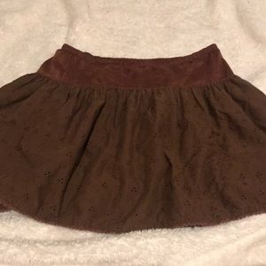 brown skirt